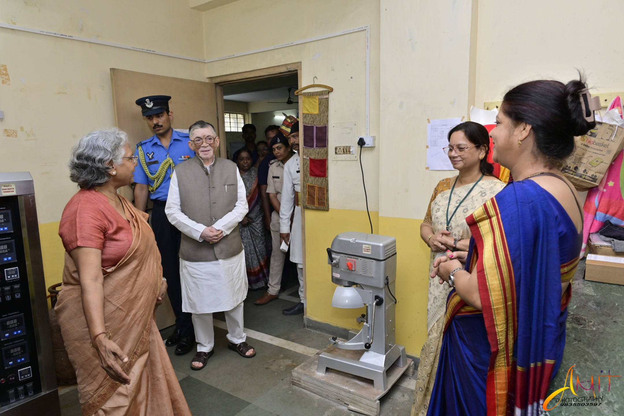 The Governor at the Deepshikha bakery training unit